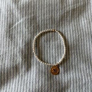 enewton pearl 3mm bead bracelet-signature cross gold disc-like new!